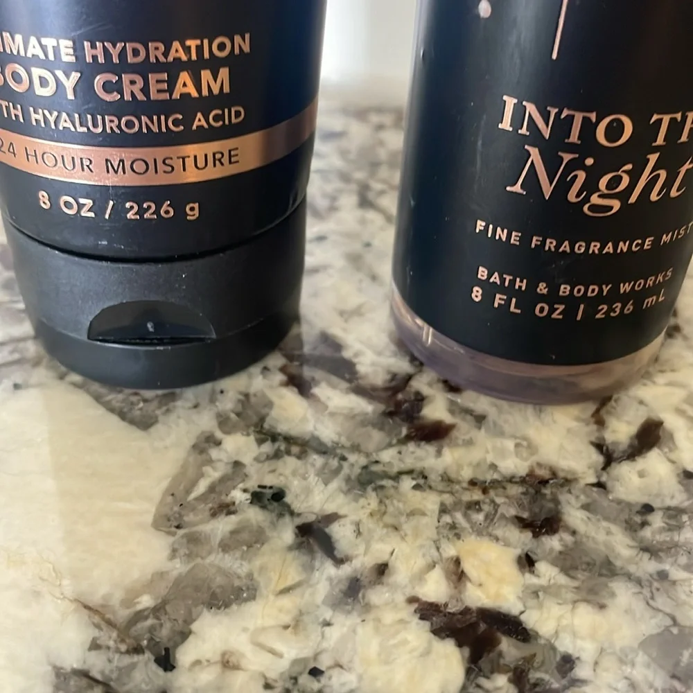 Bath & Body Works Into The Night Fragrance Mist & Body Cream Set - Picture 5 of 5